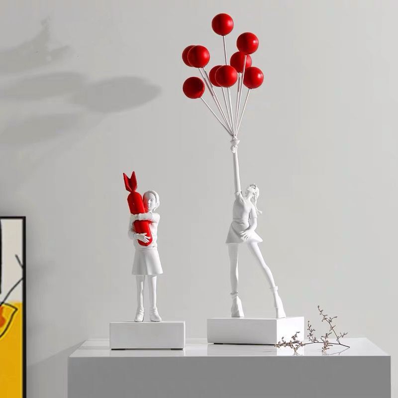 Sculpture Fille aux Ballons | Design Joyeux et Artistique