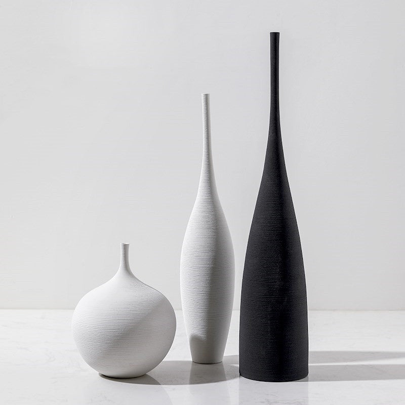 Vase Décoratif Dessin à la Main | Style Minimaliste Créatif