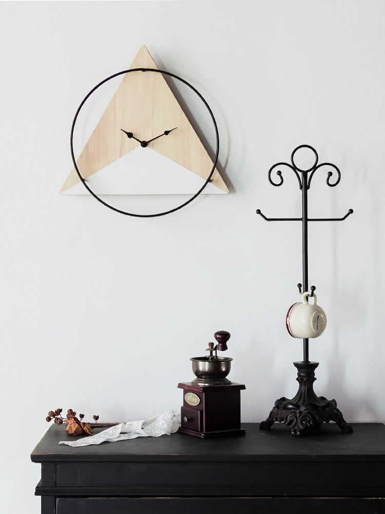 Horloge Murale Moderne d'Intérieur | Design Spacieux