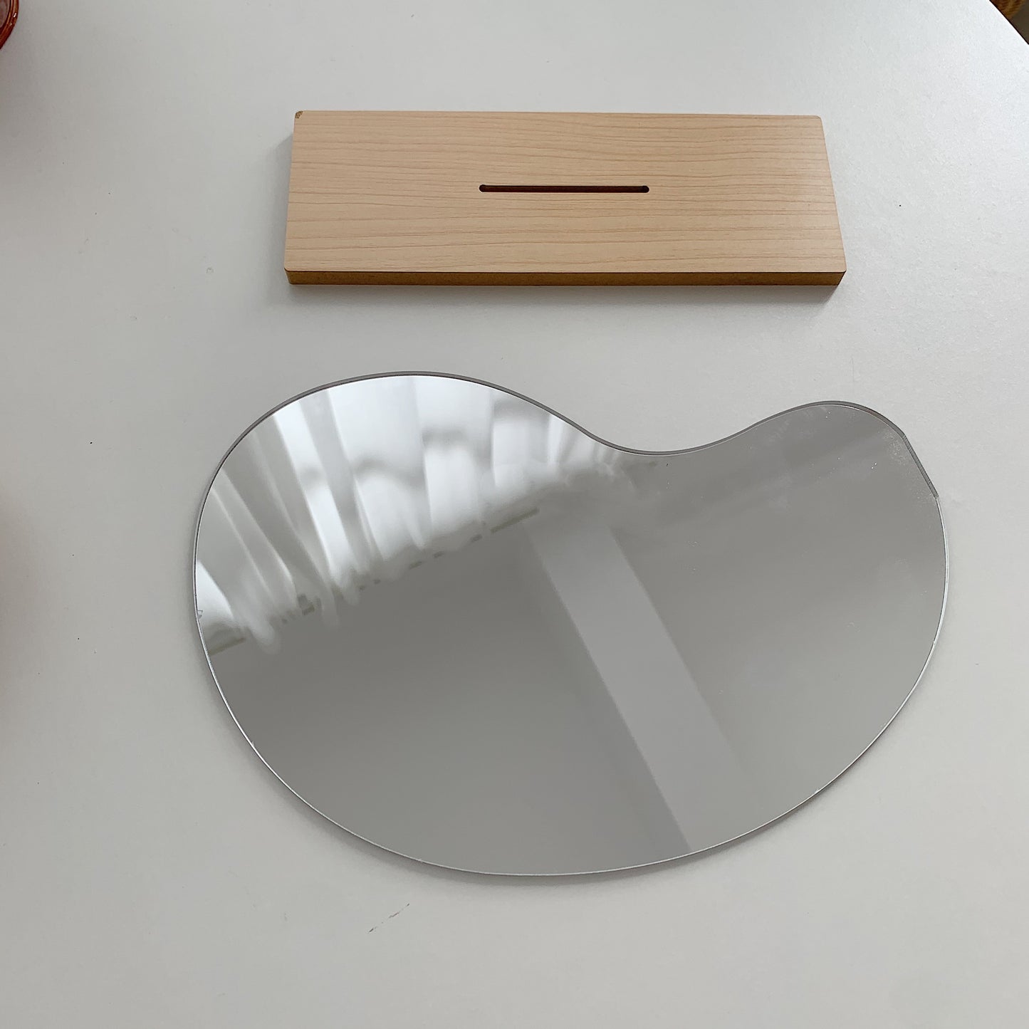 Miroir Asymétrique | Design Unique et Contemporain