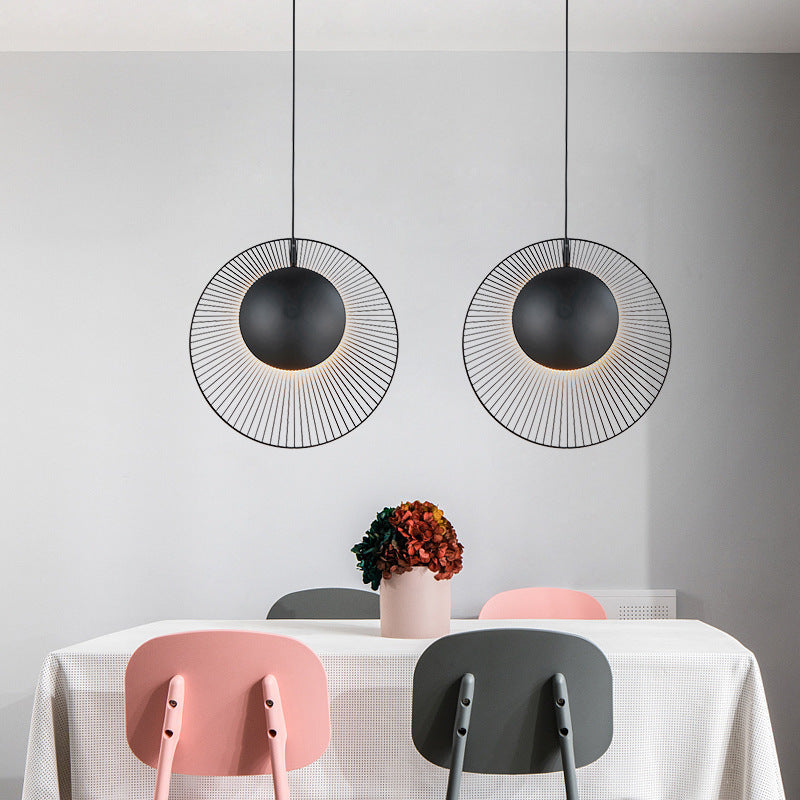 Lustre Créatif Minimaliste Nordique pour Salle à Manger | Décoration Épurée et Contemporaine