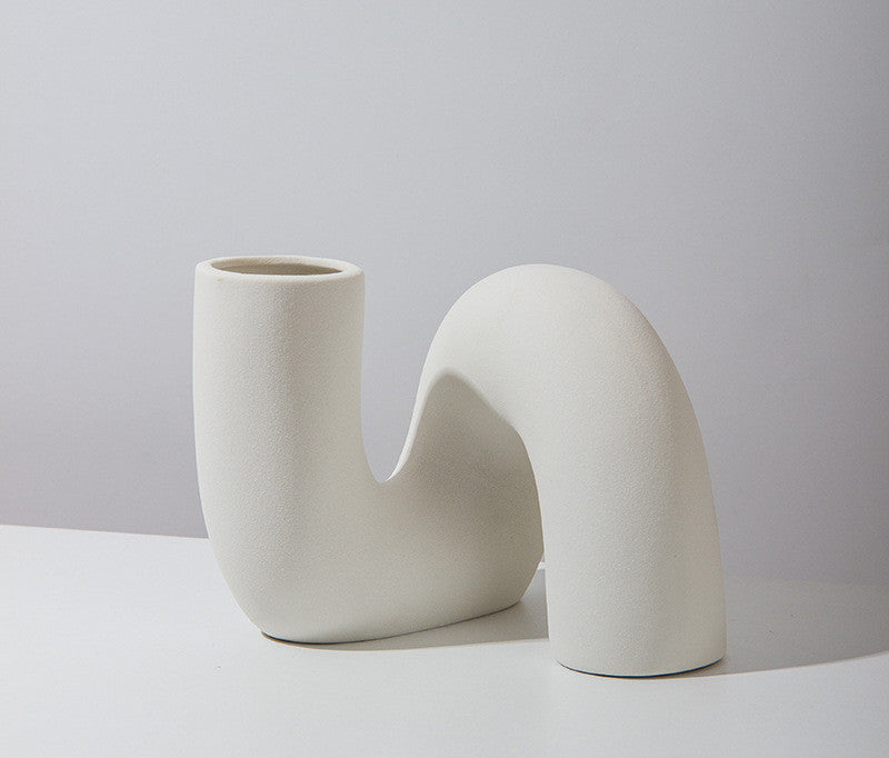 Vase Décoratif Abstrait Minimaliste | Design Épuré et Contemporain