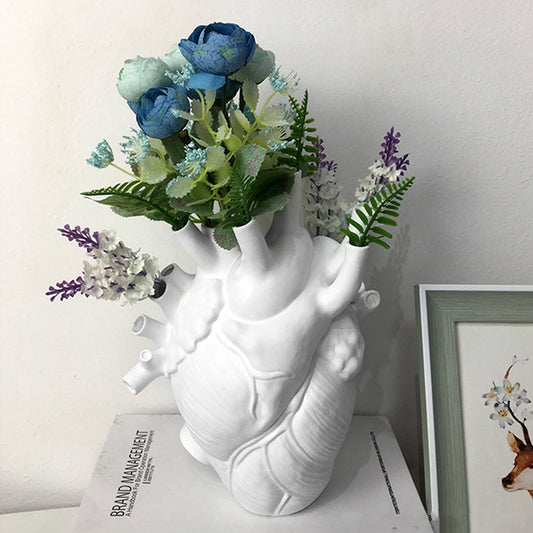 Vase en Forme de Cœur | Design Romantique et Élégant